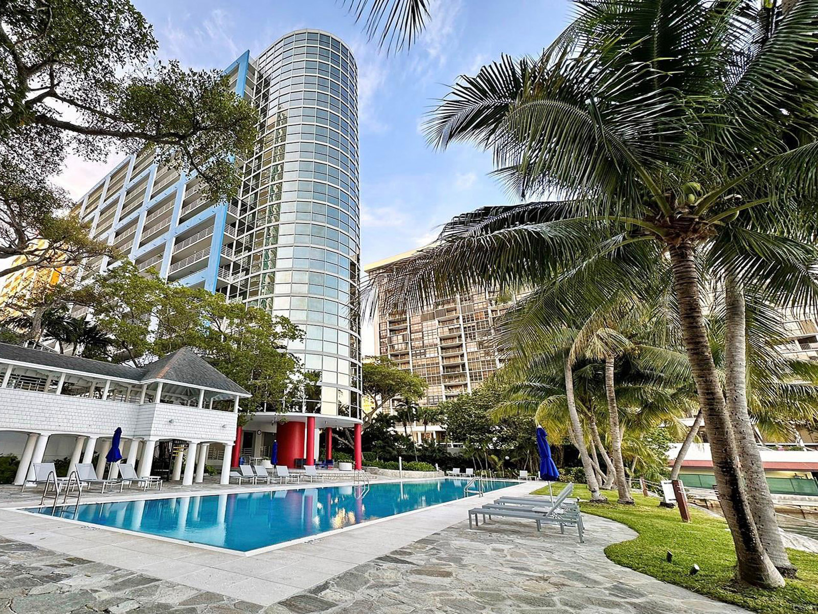 Atlantis on Brickell - Pool Area