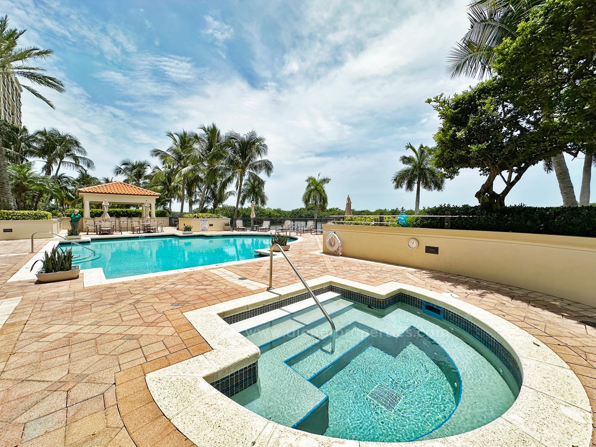 Verona at Deering Bay - Pool and Spa